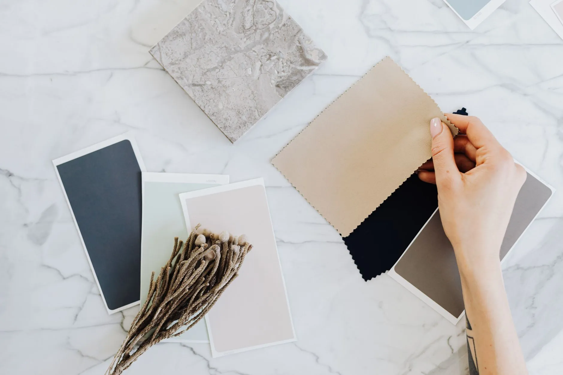 2025年电子元器件市场供需趋势及珠三角采购策略分析