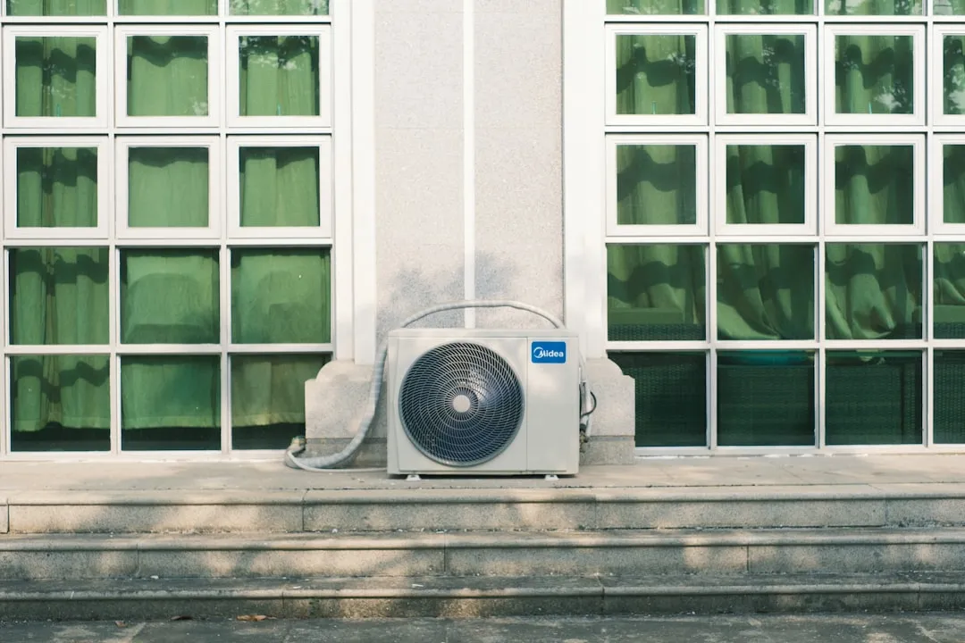 电子元器件选型指南：电容器、电阻器与电感器的关键参数对比解析