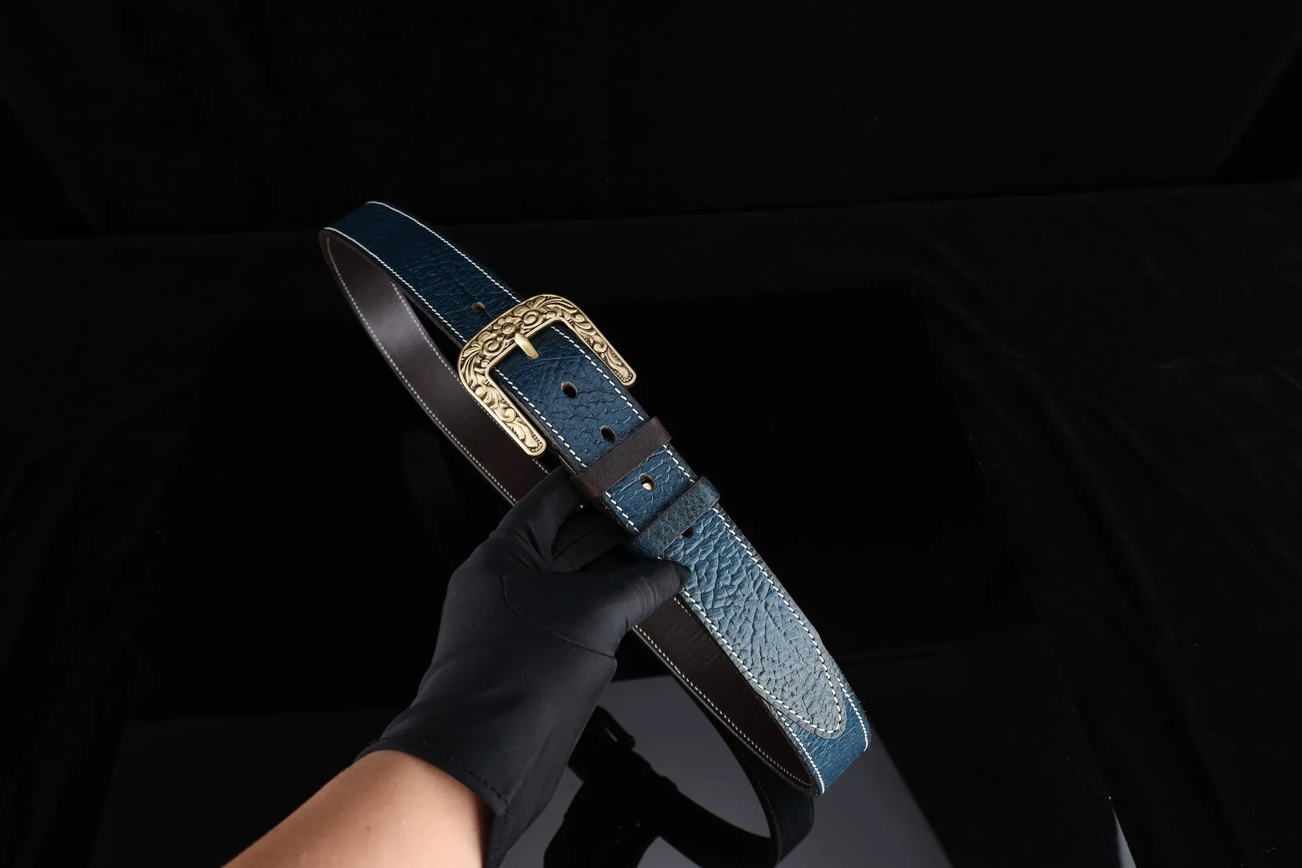 电子元器件产品选型指南：华尊电容器与电阻器匹配方案