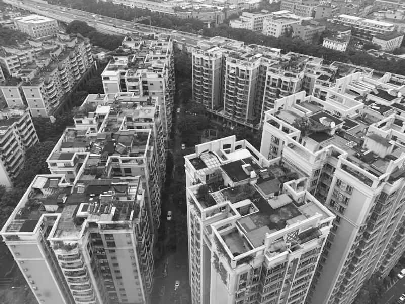 东莞市华尊电子电容器选型指南：参数匹配与稳定供应