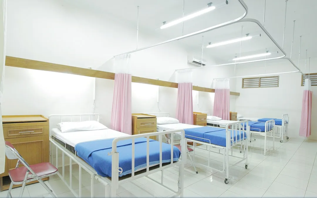 华尊电子电容器选型指南：从贴片到插件规格解析